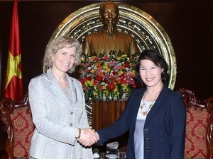 NA Deputy Chairwoman Nguyen Thi Kim Ngan receives former US trade official - ảnh 1